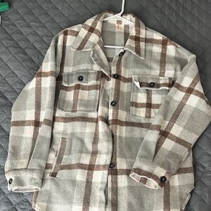 Women's Plaid Shirt Jacket in Gray and Brown